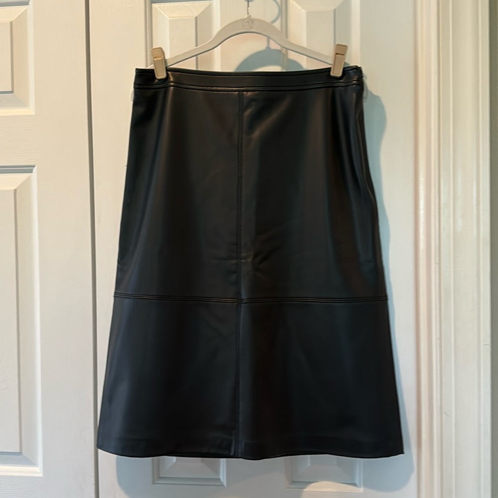 Talbots Black Faux Leather, Lined Midi Skirt, size 8, EUC